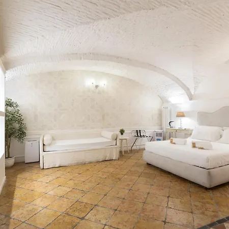 Gasthof Domus 15 - *